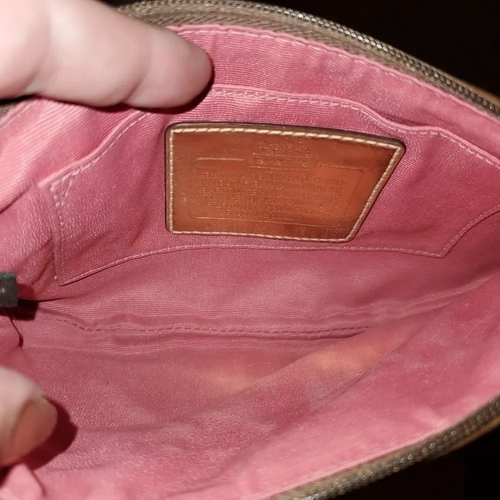 Coach Signature 